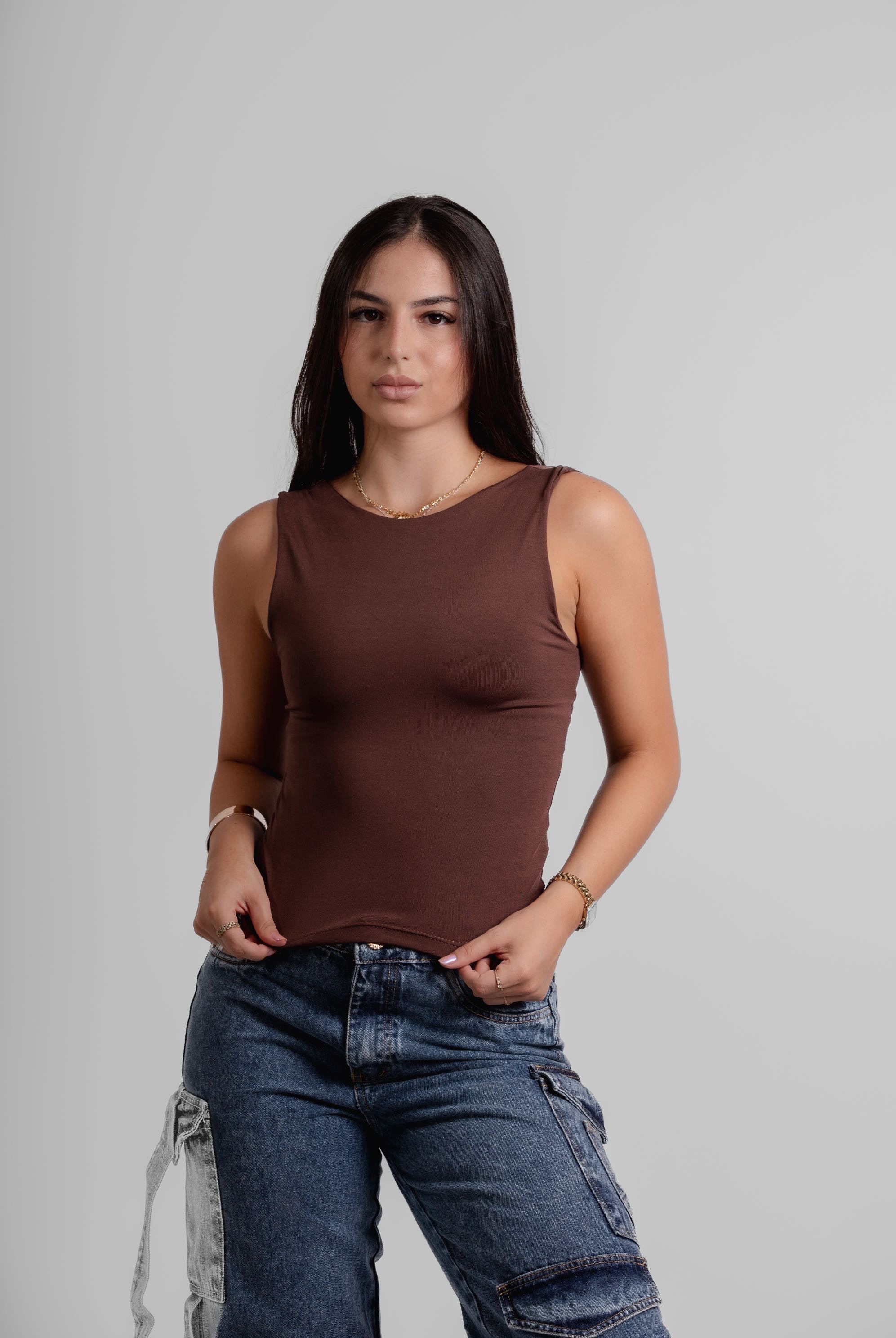 Regata costas nuas Juli