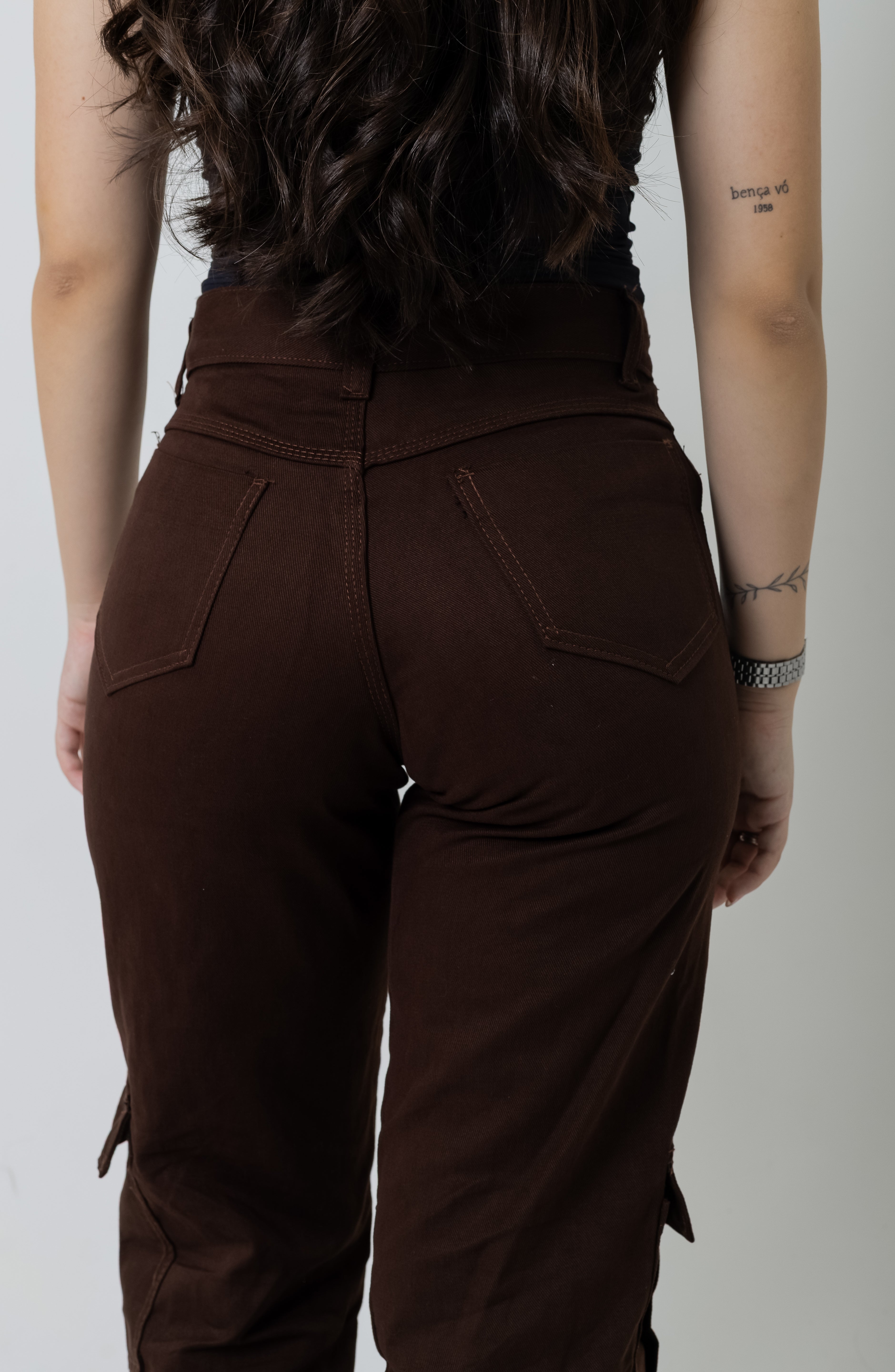 Calça cargo bolsos Choco