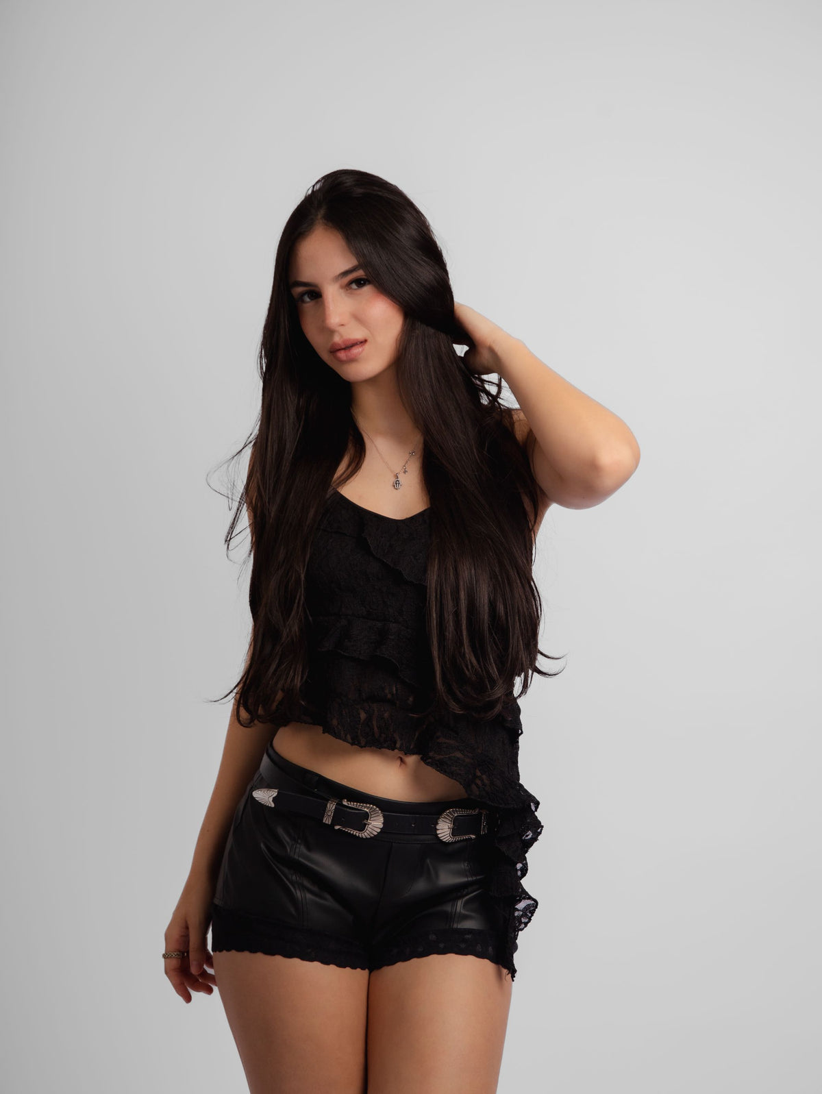 Mini short courino e renda dark